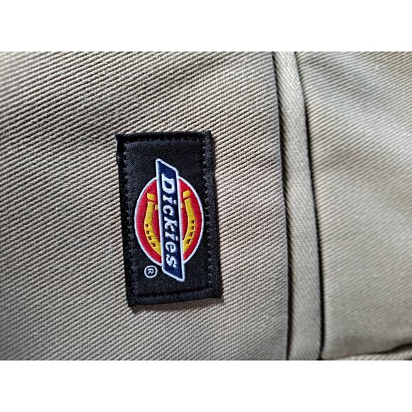 Dickies Men's 13 Inch Loose Fit Multi-Pocket Work Short 48 (B34) - Picture 3 of 4